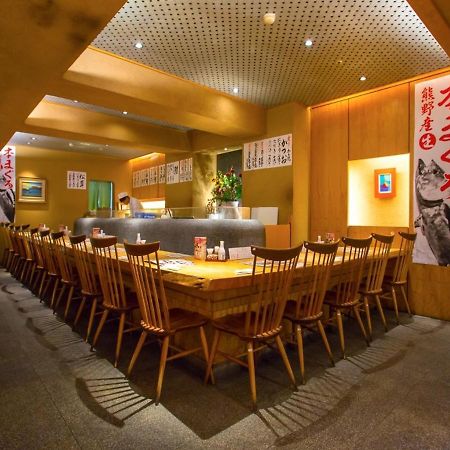 Via Inn Shin Osaka West Екстериор снимка