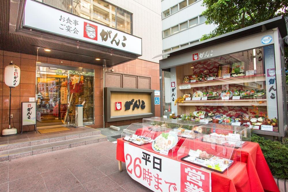 Via Inn Shin Osaka West Екстериор снимка
