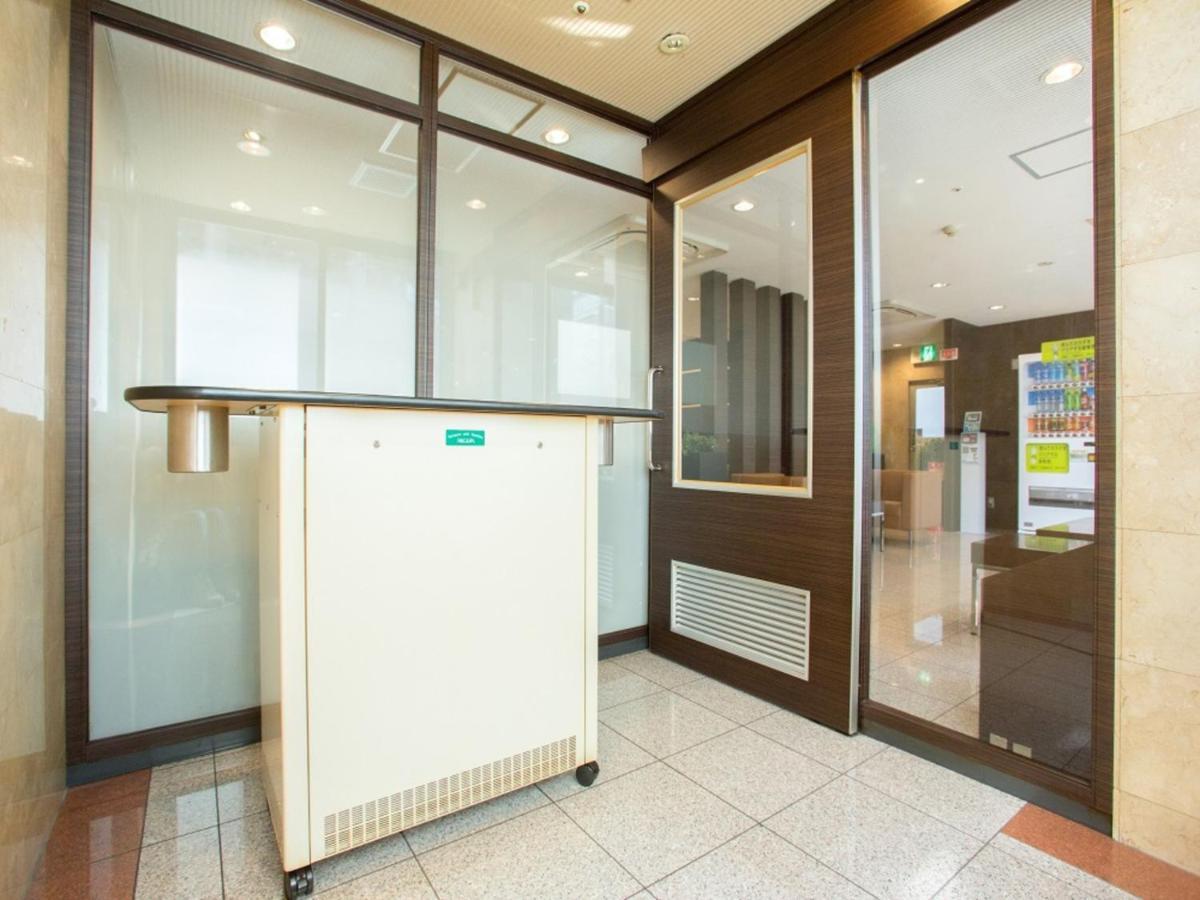 Via Inn Shin Osaka West Екстериор снимка
