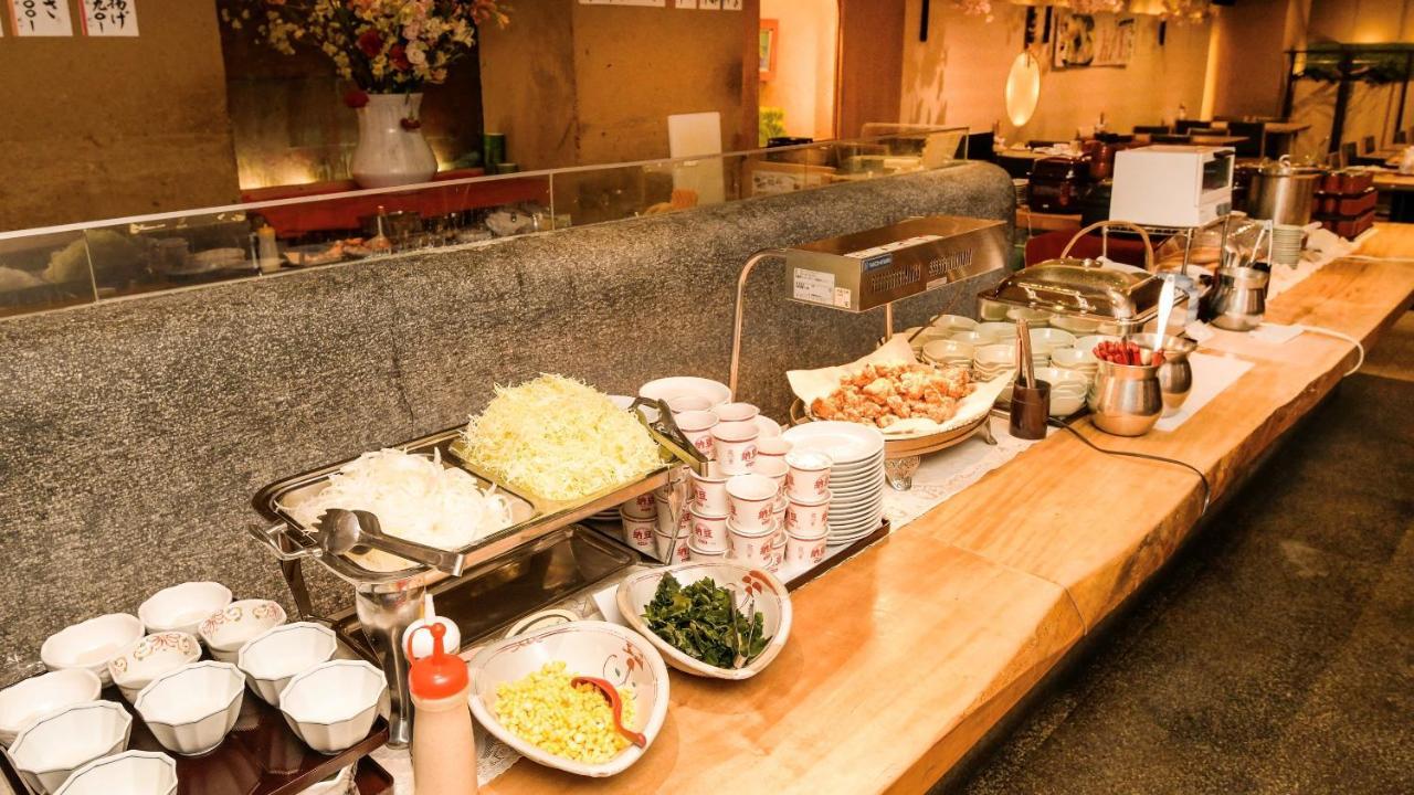 Via Inn Shin Osaka West Екстериор снимка