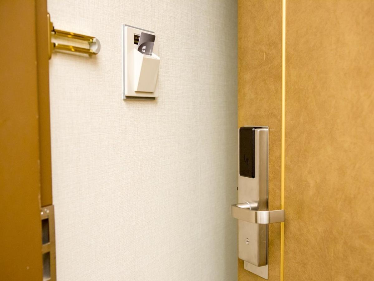 Via Inn Shin Osaka West Екстериор снимка