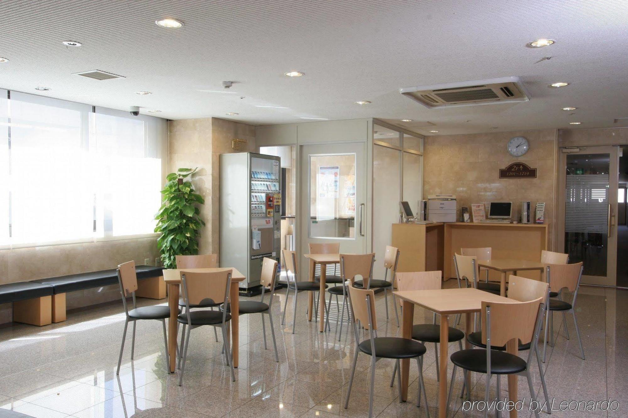 Via Inn Shin Osaka West Екстериор снимка